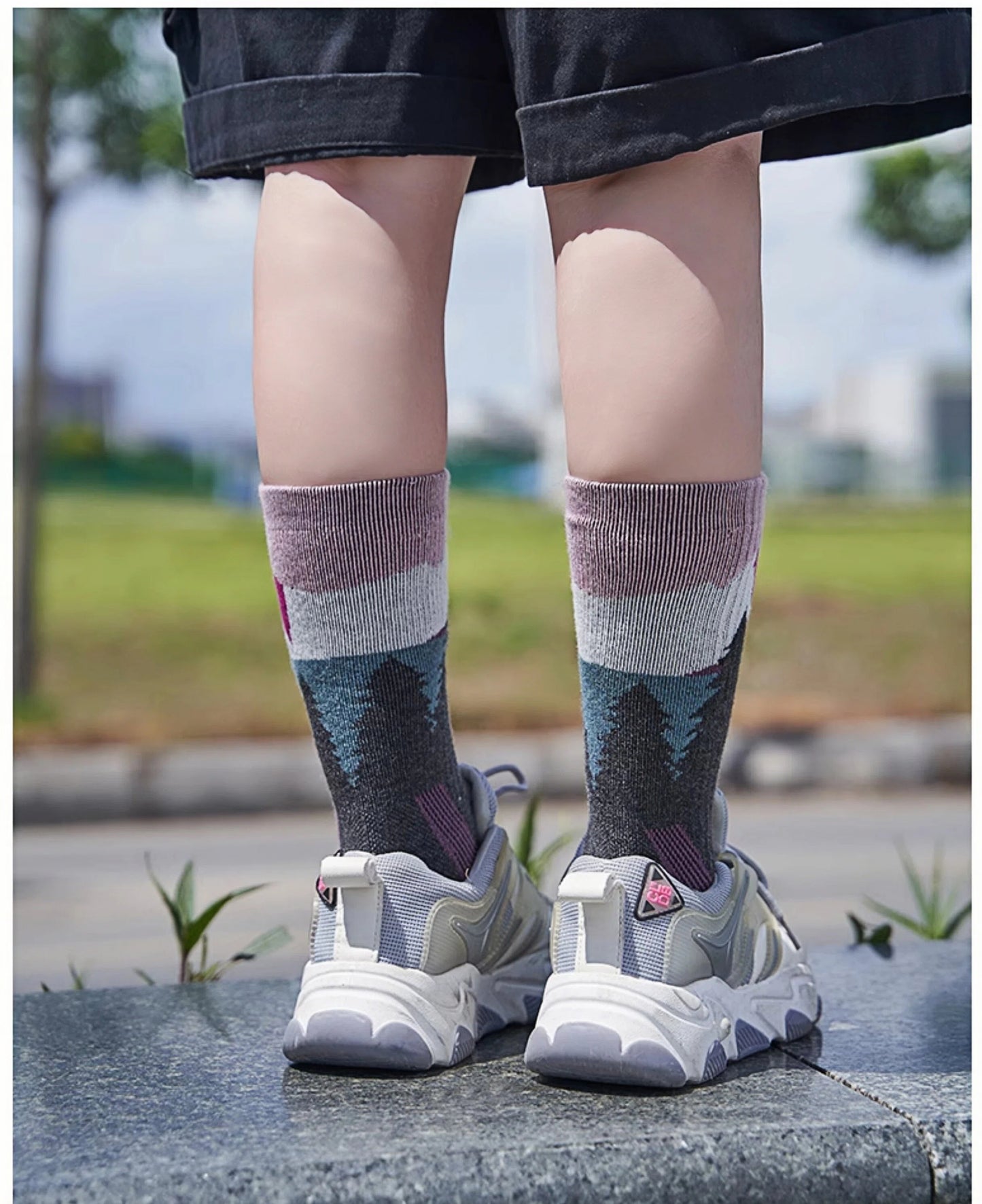 Women’s Merino Wool Outdoor Crew Socks